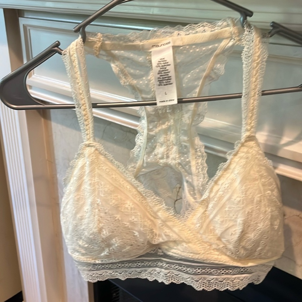Size L bralette. Ivory/off white. Listing # 473